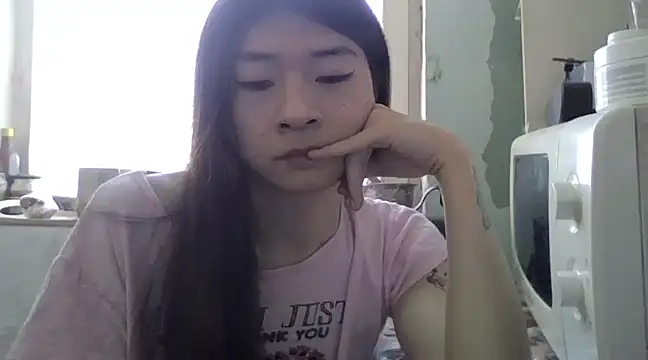 CarlyJoy online show from 03.15.25