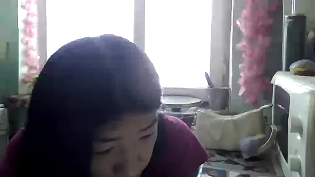 CarlyJoy online show from 10.14.25