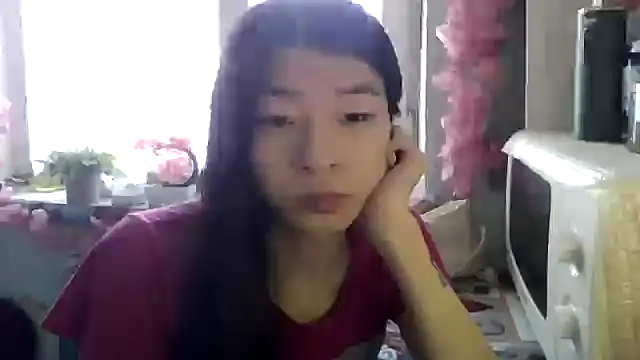 CarlyJoy online show from 10.24.25