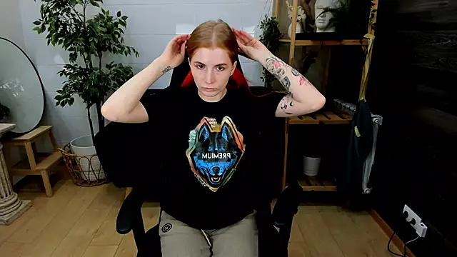 Mira  Blush online show from 02.22.25