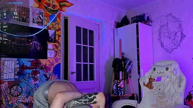 Sunny Mouse  online show from 12.27.24