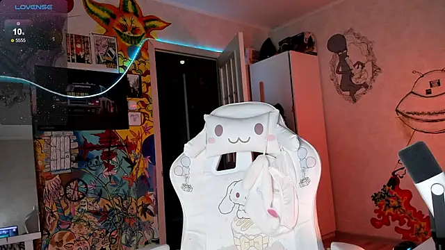 Sunny Mouse  online show from 01.16.25