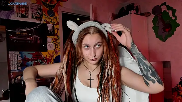 Sunny Mouse  online show from 10.10.25