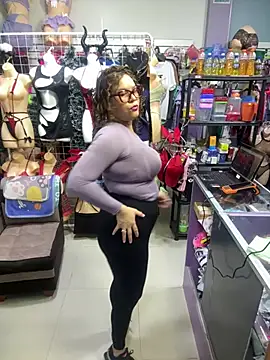 Snapshot of ROSALIALUCY chatting on 02.01.26 ROSALIALUCY online show from 02.01.26