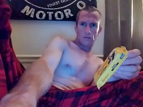 Snapshot of CuddlyFloat88 chatting on 03.12.26 CuddlyFloat88 online show from 03.12.26