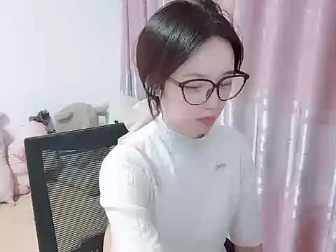 wwcc123 online show from 10.13.25