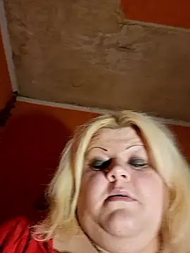 Snapshot of ducicsajsziii chatting on 03.16.25 ducicsajsziii online show from 03.16.25