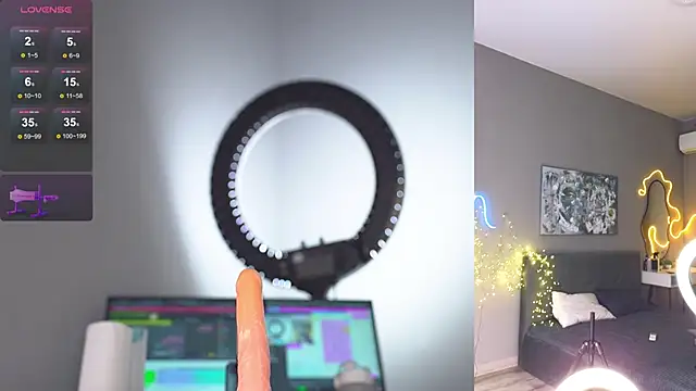 Snapshot of TwilightSparkle_ chatting on 02.23.25 TwilightSparkle online show from 02.23.25