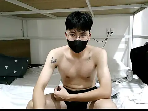 Gwencloudy online show from 11.05.25