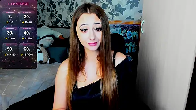 Snapshot of weakness4u chatting on 12.08.24 weakness4u online show from 12.08.24