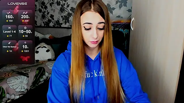 Snapshot of weakness4u chatting on 03.07.25 weakness4u online show from 03.07.25