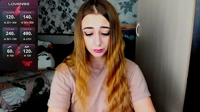 Snapshot of weakness4u chatting on 03.11.25 weakness4u online show from 03.11.25