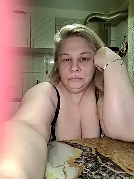 Snapshot of AriannaMilf chatting on 05.02.26 AriannaMilf online show from 05.02.26