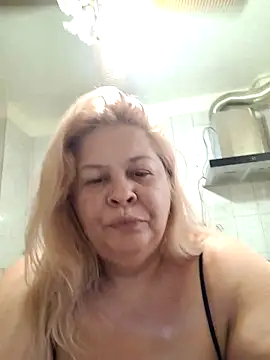 Snapshot of AriannaMilf chatting on 07.05.26 AriannaMilf online show from 07.05.26