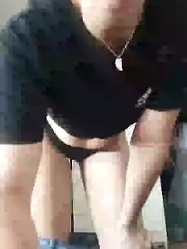 Snapshot of bruna_safadinhaa chatting on 12.02.24 bruna safadinhaa online show from 12.02.24