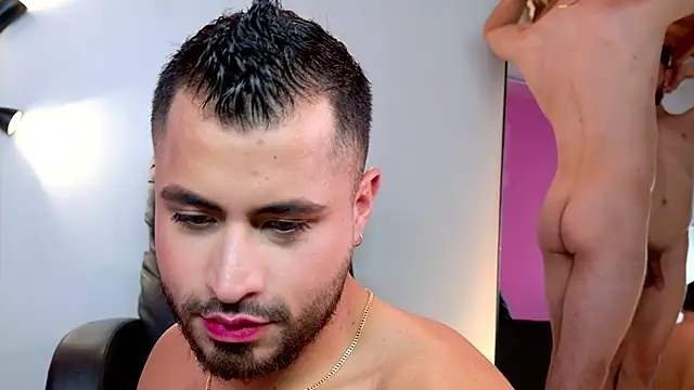 Snapshot of Juan_Castano chatting on 02.10.26 Juan Castano online show from 02.10.26