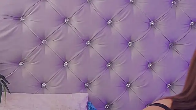 MeIisaLove online show from 09.17.25