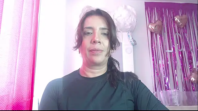 Victoria meester online show from 02.22.25