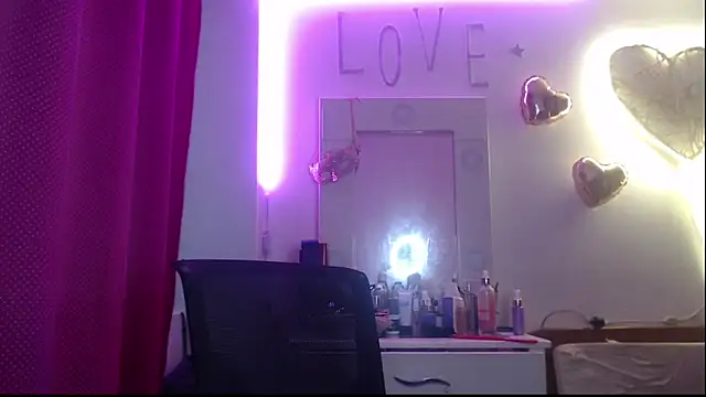 Victoria meester online show from 02.24.25