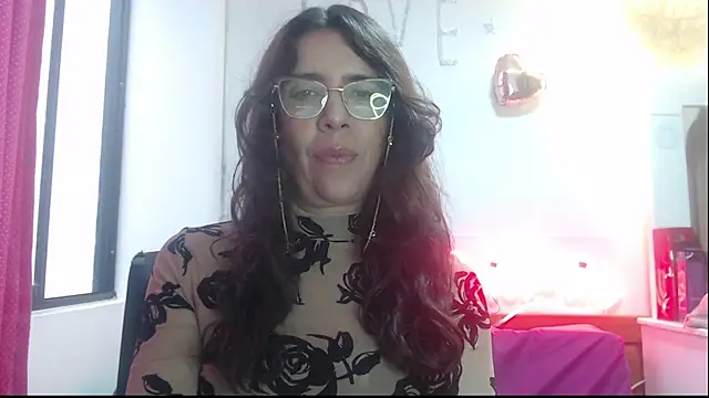 Victoria meester online show from 03.18.25