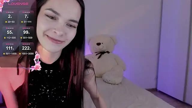 Snapshot of 666kisses chatting on 12.18.24 666kisses online show from 12.18.24