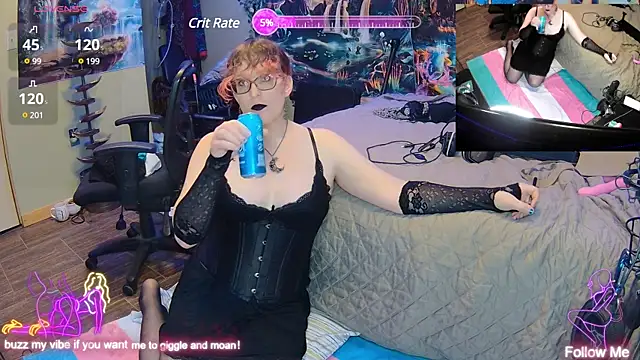Snapshot of Faye_Wilde chatting on 02.04.25 Faye Wilde online show from 02.04.25