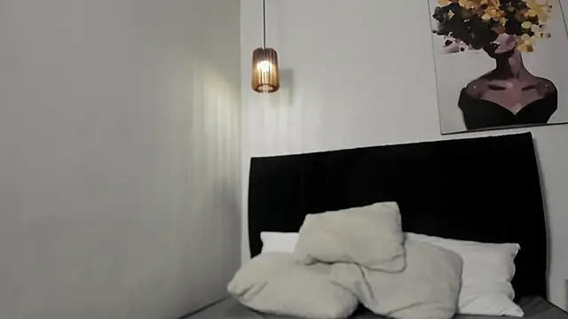 dolly zoe online show from 03.14.26