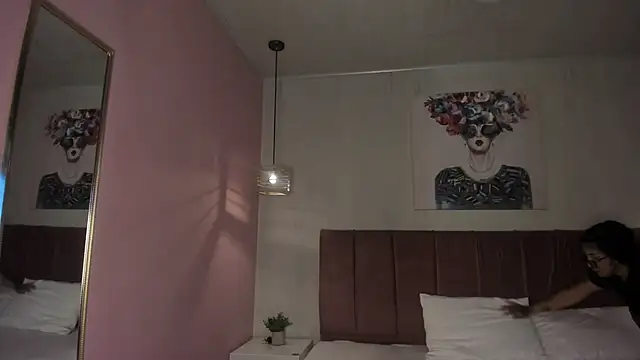 ayshel   online show from 12.20.25