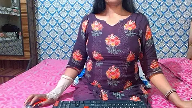 nikitahot3 online show from 12.14.25