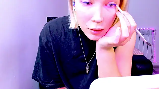 dollmore online show from 11.29.25