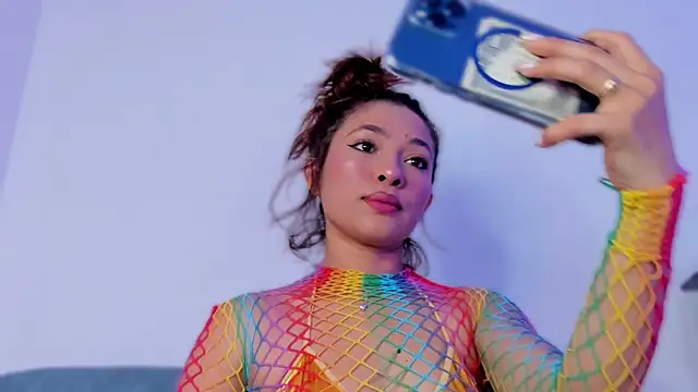 valerycolins online show from 10.04.25