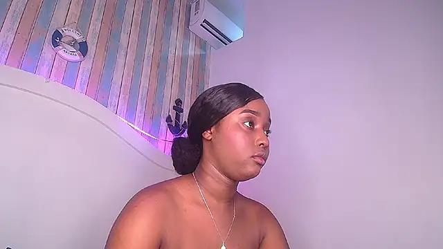 Snapshot of MichaelaCox chatting on 06.01.26 MichaelaCox online show from 06.01.26