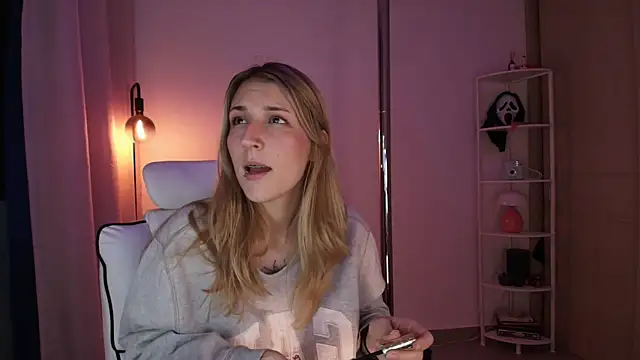 Dakotaa  online show from 12.17.25