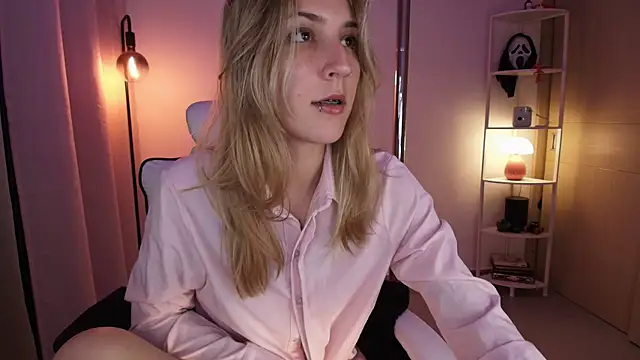 Dakotaa  online show from 12.23.25