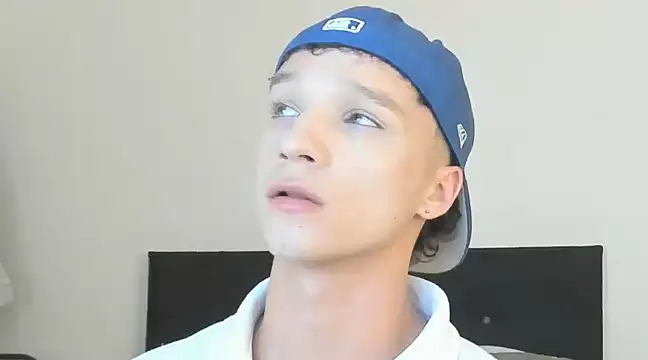 angelcortes online show from 12.16.24