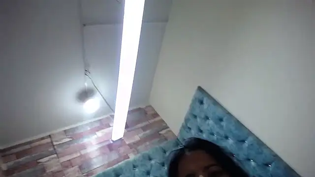 HornySkinny26 online show from 02.19.25