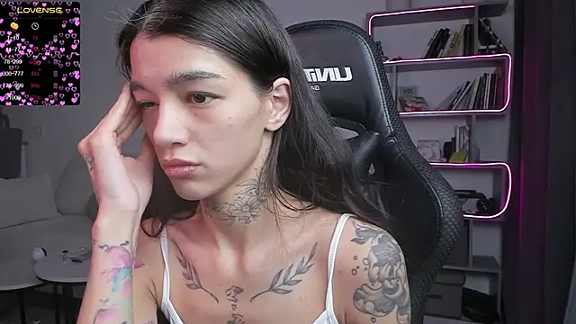 vinkitinkii online show from 01.12.25