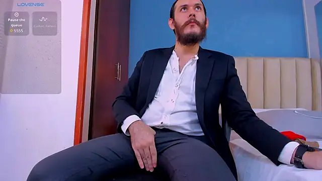 jeanpiere  online show from 10.12.25