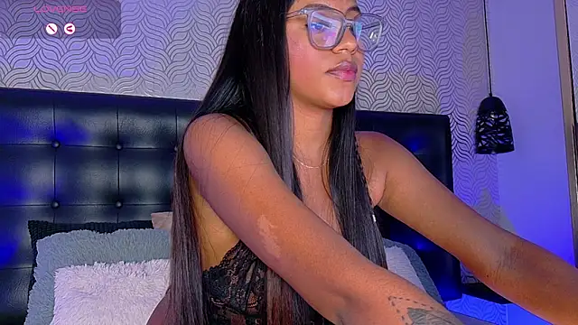 charlotteeruss online show from 03.17.25