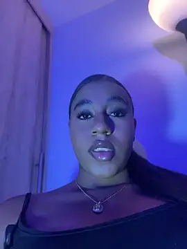 Snapshot of charlotteeruss chatting on 07.19.26 charlotteeruss online show from 07.19.26