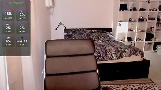 olivia jeas online show from 03.17.25