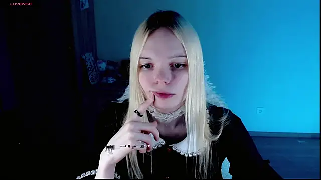 Emily Nyaffee online show from 02.21.25