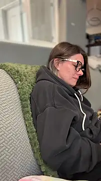 LadyLena1 online show from 05.15.26