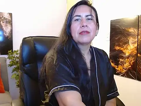 amalia brunette online show from 02.22.25