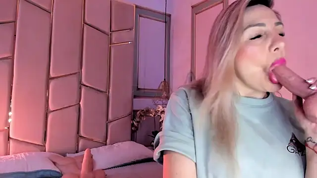 Snapshot of angel_vibes_ chatting on 04.29.26 angel vibes online show from 04.29.26