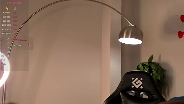 Skinny Alice online show from 02.21.25