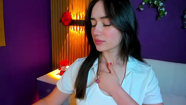 Kate Amaretto  online show from 02.21.25