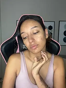 DianaHopson online show from 02.08.25