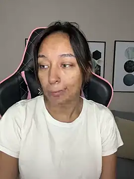 DianaHopson online show from 02.19.25