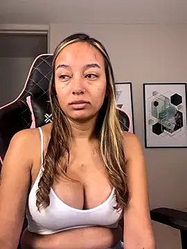 DianaHopson online show from 09.13.25